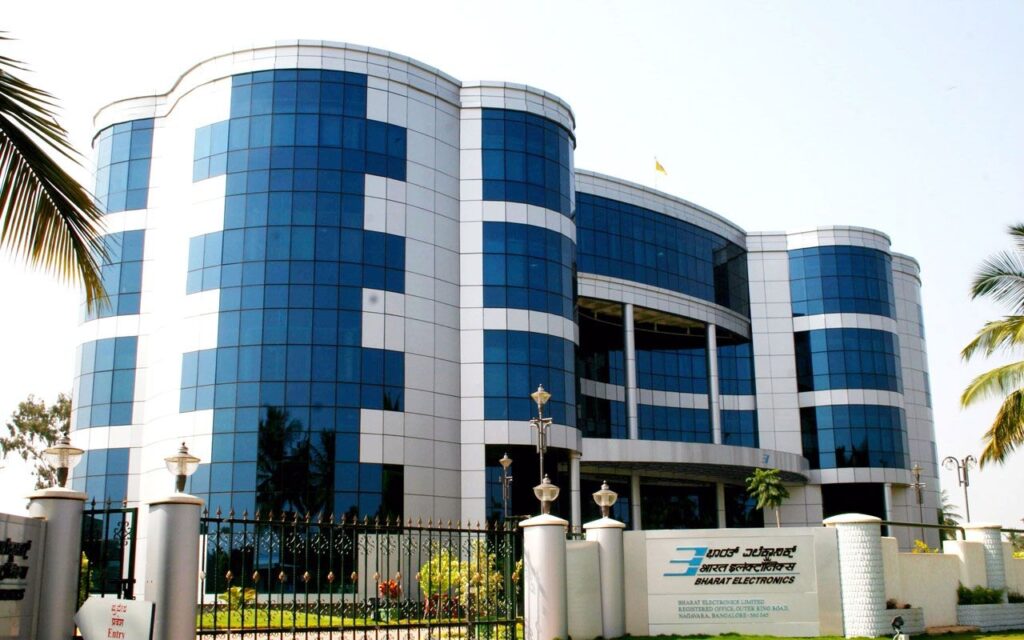 Bharat Electronics निवेशक की दृष्टि से विश्लेषण | HindiHeadline.in