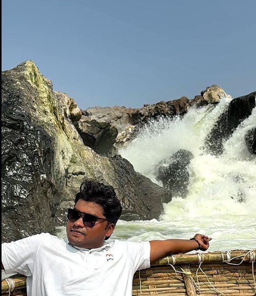 Hogenkal-WaterFall-Dharmapuri